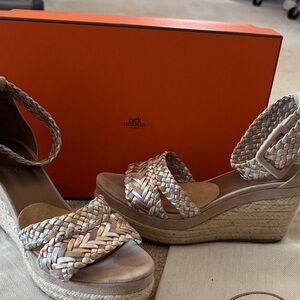 Hermes Woven Wedge Sandals - Cream and Tan